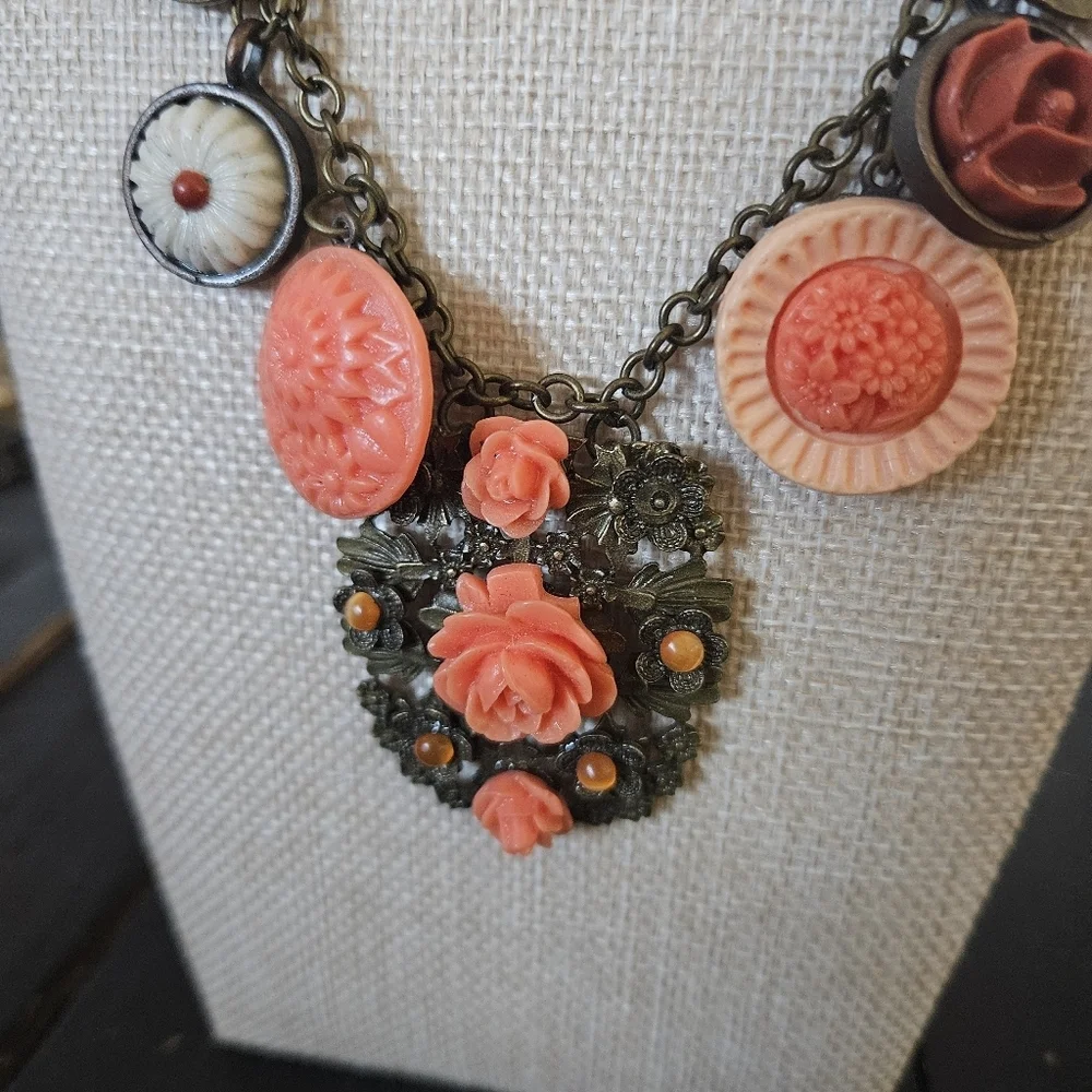 Bronze Coral Pink Floral Pendant Statement Necklace Bib Women's Jewelry Chunky